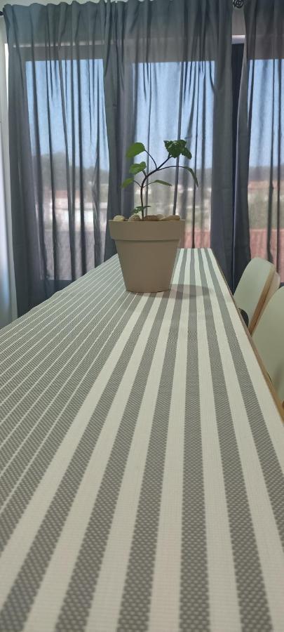 הוילה קמבדוס Casa Cardona מראה חיצוני תמונה